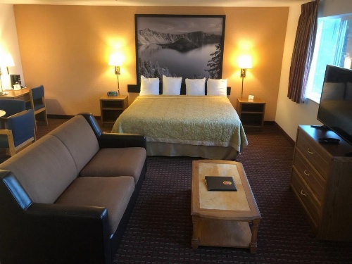 Super 8 by Wyndham The Dalles OR image 18