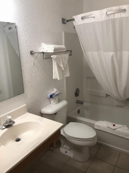 Super 8 by Wyndham The Dalles OR image 21