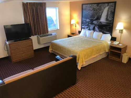 Super 8 by Wyndham The Dalles OR image 27