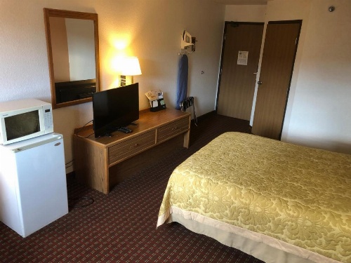 Super 8 by Wyndham The Dalles OR image 32