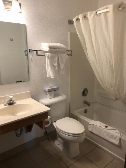 Super 8 by Wyndham The Dalles OR image 33