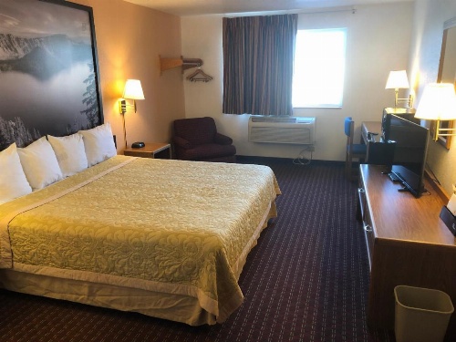 Super 8 by Wyndham The Dalles OR image 39
