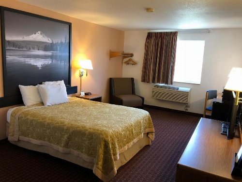 Super 8 by Wyndham The Dalles OR image 48